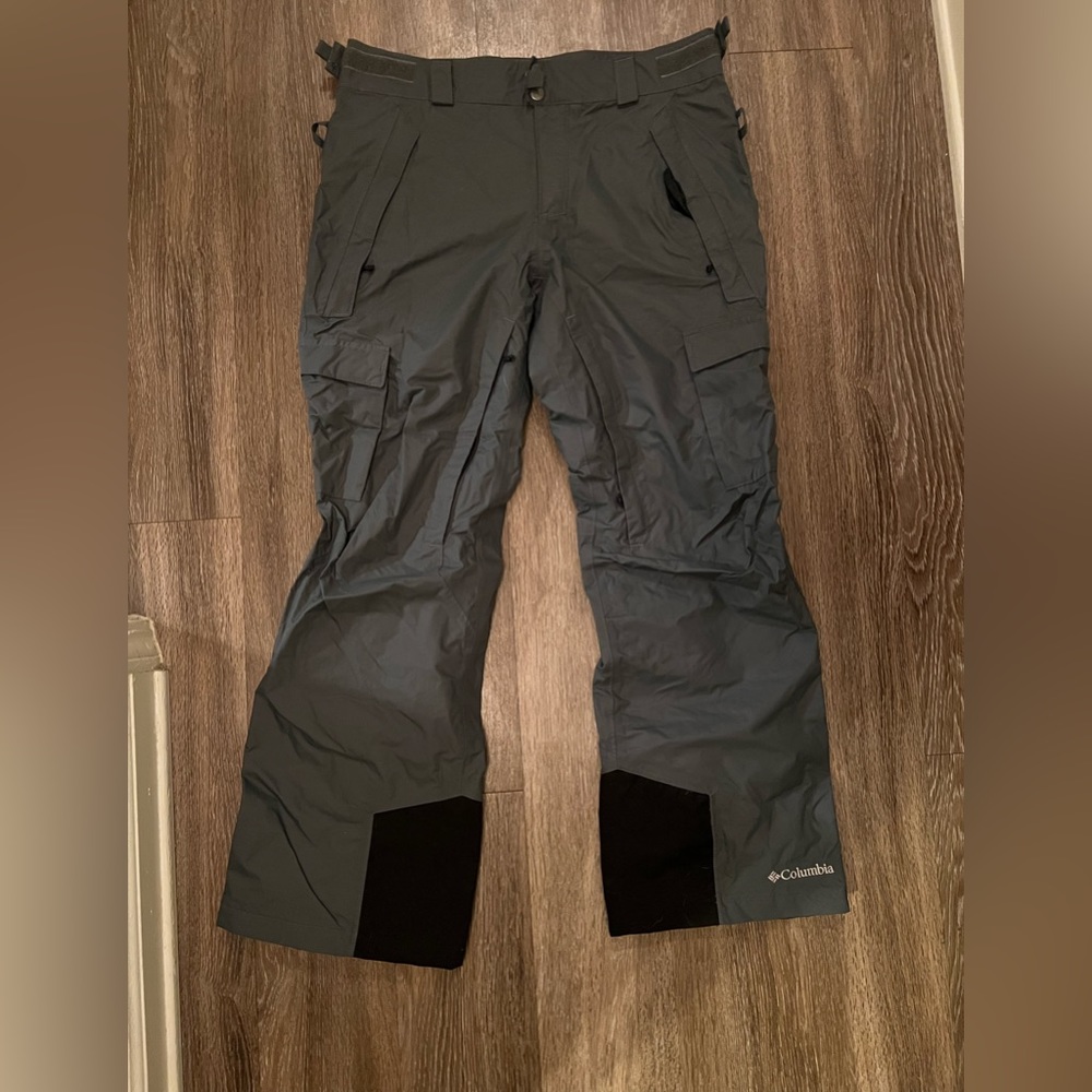 Men’s Columbia ski pants - size medium